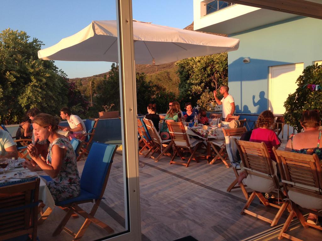 Kanakis Blue Beach Apartments Petres  Extérieur photo